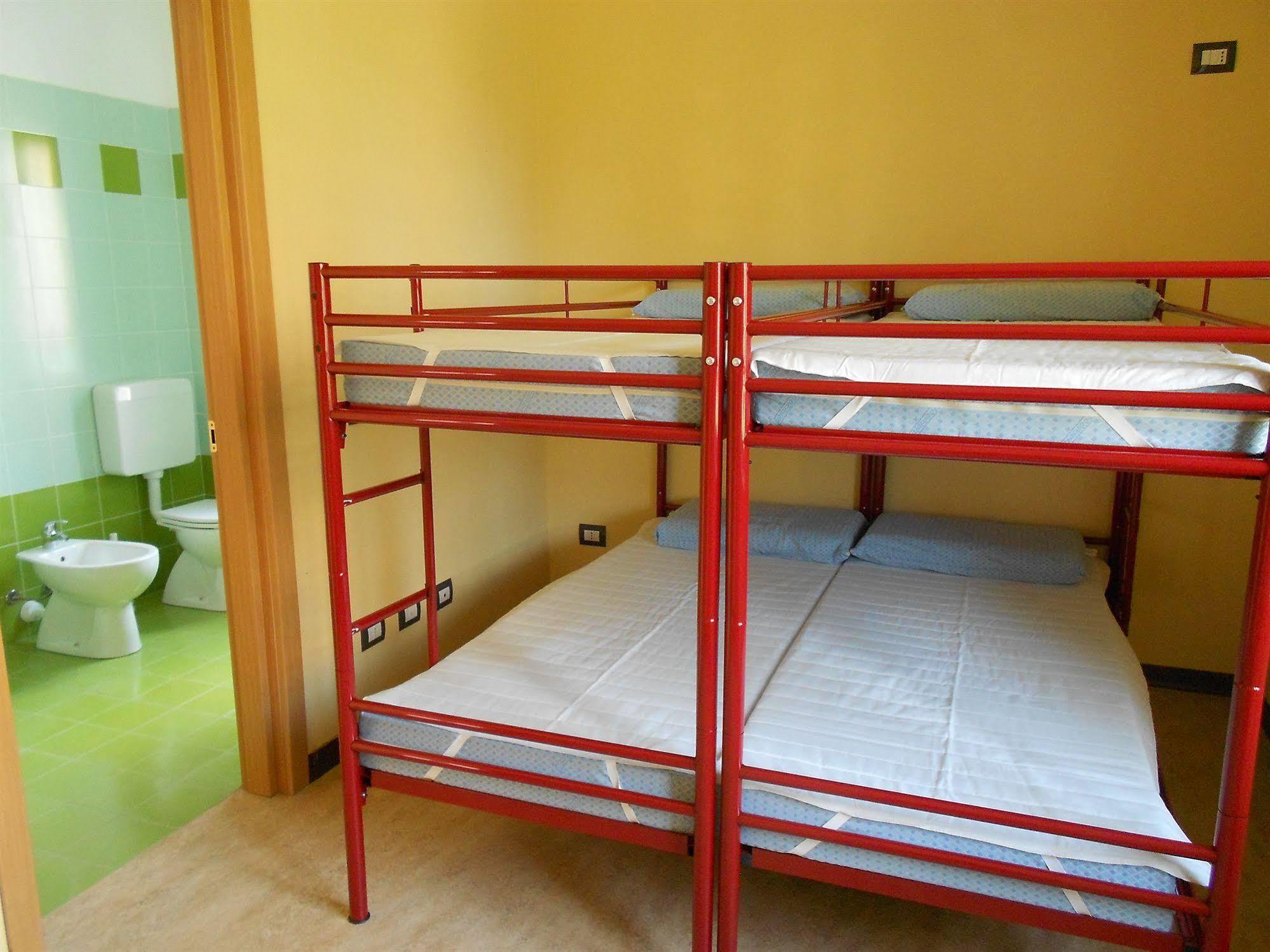 Ostello Di Saronno - Malpensa Hostel Экстерьер фото